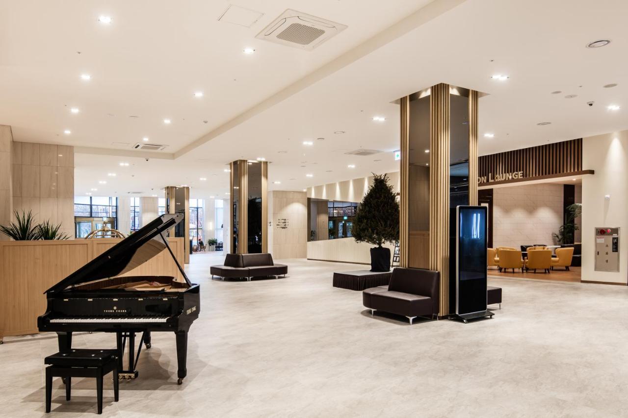 Westernlife Hotel Iksan Esterno foto